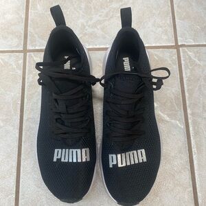 Womens puma sneakers size 10/41